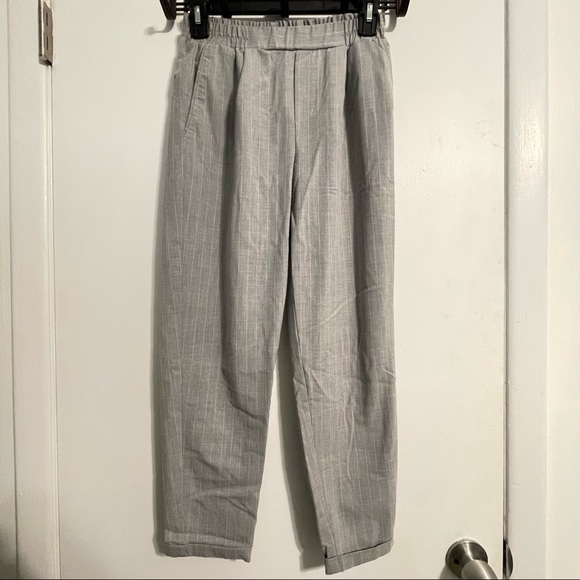 Bershka Ankle Trousers - Picture 2 of 5